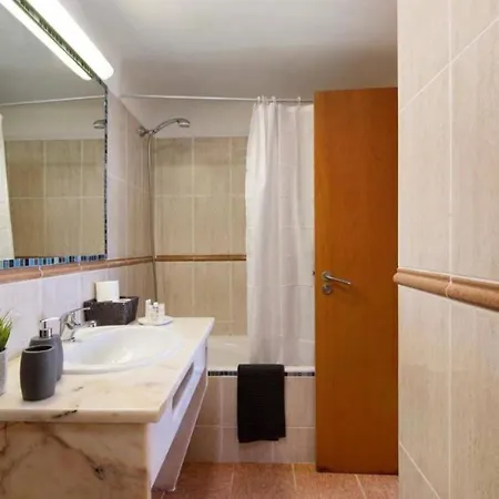 Amazing 01 Bedroom, Vilamoura-algarve, Faro Ap102 Apartment Quarteira